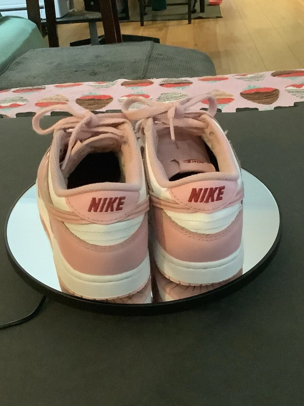 Nike classic low